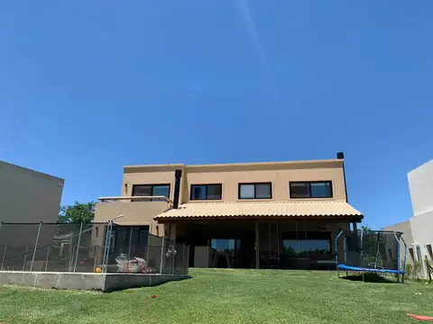 Casa en Alquiler 2 años