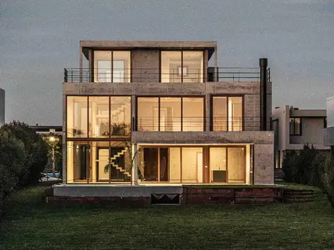 CASA VENTA "YACHT NORDELTA" RINCON DE MILBERG - TIGRE