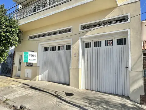 AMPLIO DEPÓSITO/GALPON DE 330 M2 UBICADO EN OLIVOS, CERCA DE LA AV. MAIPU Y CON BUENOS ACCESOS.