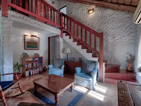 Casa 5 ambientes con 3 baños