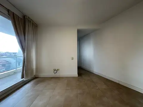 Departamento en Alquiler en La Perla Sur, USD 750