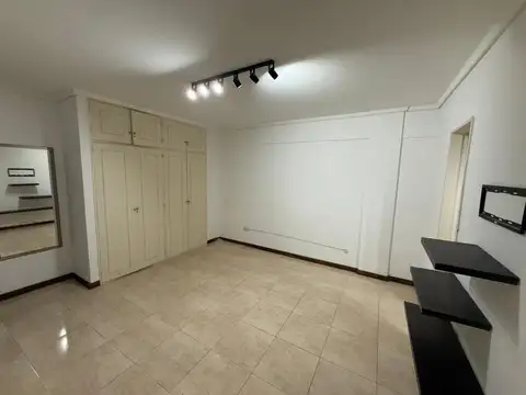 Arenales 2241 , Piso 2