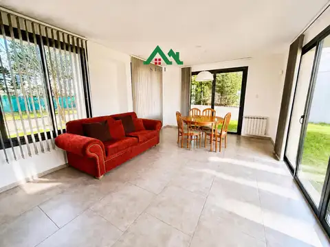 Casa en venta de 2 dormitorios todo planta baja en comarca de allende apta crédito