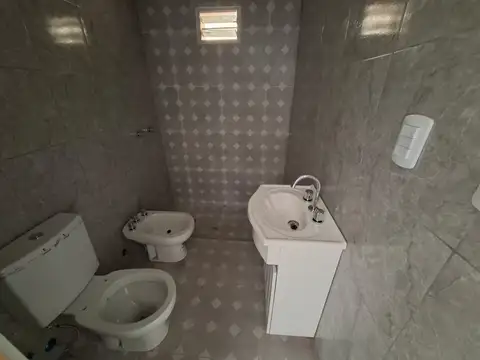 Departamento en Alquiler en Villa Gobernador Galvez, $ 400.000