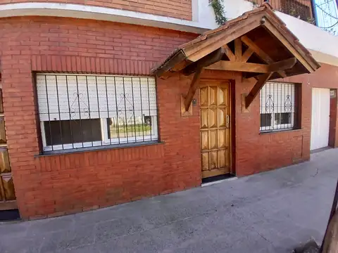 Ph de tres ambientes. villa luzuriaga