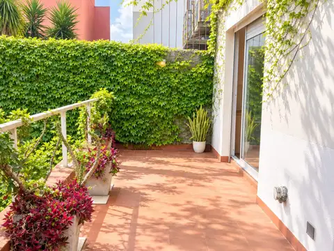 PH 2 ambientes con balcón aterrazado, vista abierta y baulera - Villa Crespo