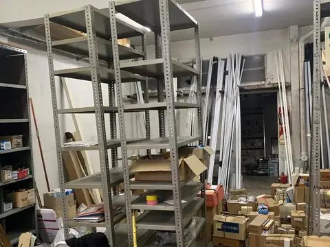 Local en Alquiler en Lomas Del Mirador, $ 1.200.000