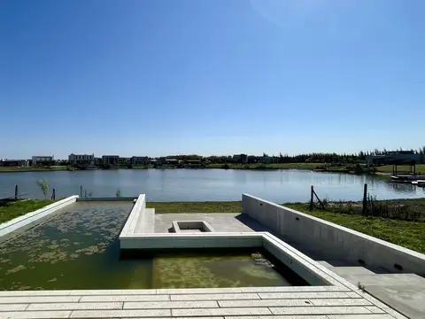 Casa en Venta a la laguna en San Sebastian - Con Piscina - A Estrenar