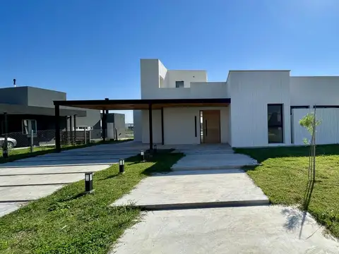 Casa en Venta en San Sebastian, USD 289.000