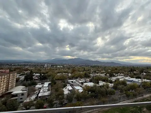 Departamento en Venta con 2 cocheras