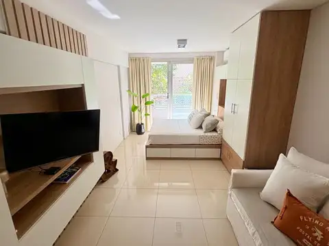 Mariscal Antonio José De Sucre 1500, Piso 3