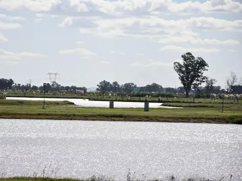 LOTE/TERRENO EN VENTA A LA LAGUNA BARRIO SANTA CLARA AL SUR
