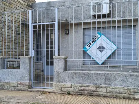 Máximo Paz 700