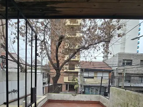 Depto Tipo Casa en Alquiler al Este