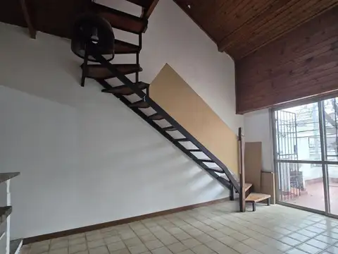 Depto Tipo Casa 3 ambientes con 1 baño