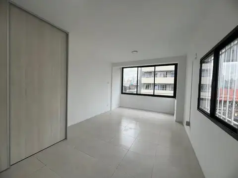 HERMOSO DEPTO EN VENTA, LANUS ESTE, MUY LUMINOSO