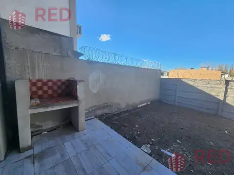 Casa 6 ambientes con 1 baño