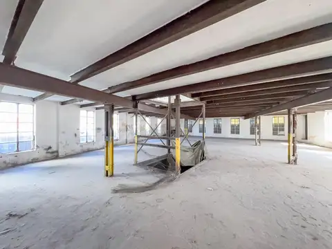 Galpon en Venta 58  mts Fondo