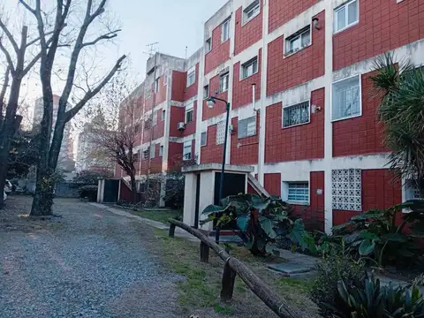 Aristóbulo del Valle 1200