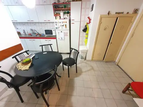 Depto Tipo Casa 4 ambientes con 2 baños