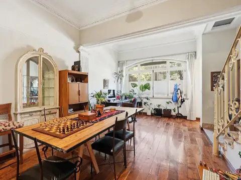 Depto Tipo Casa en Venta con 1 cocheras