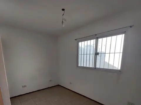 Departamento dúplex 1 dormitorio en venta barrio La Florida