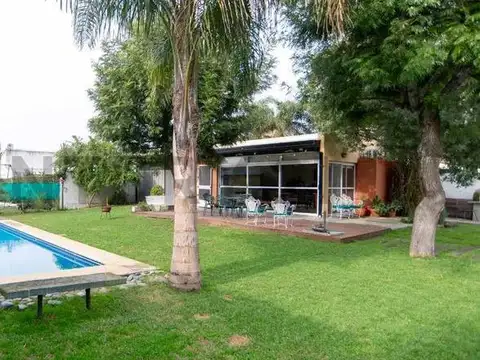 Casa en venta en Villa Elisa