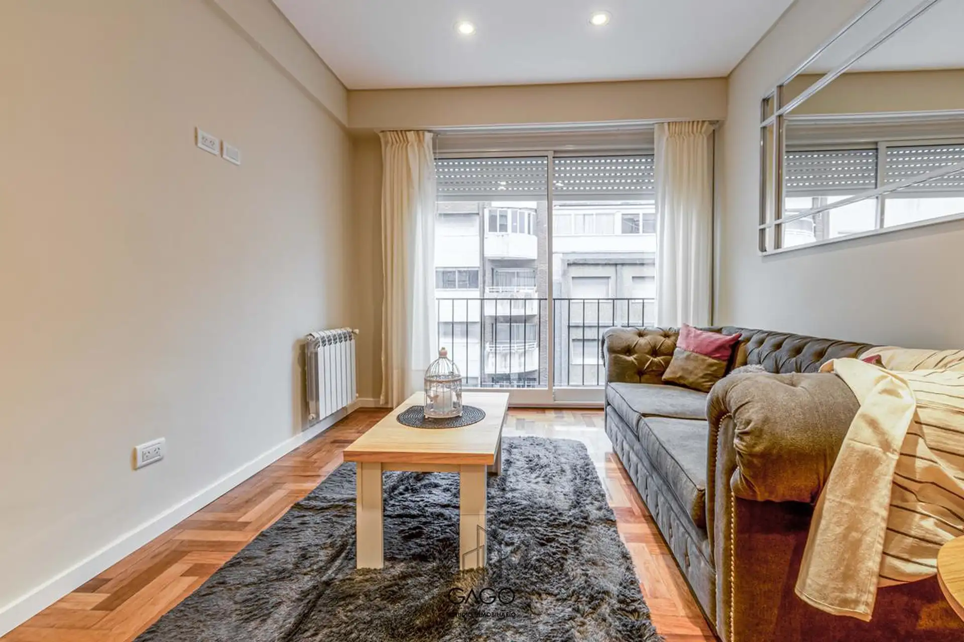 Departamento 3 amb, 70m² reciclado con balcón — Plaza Colón