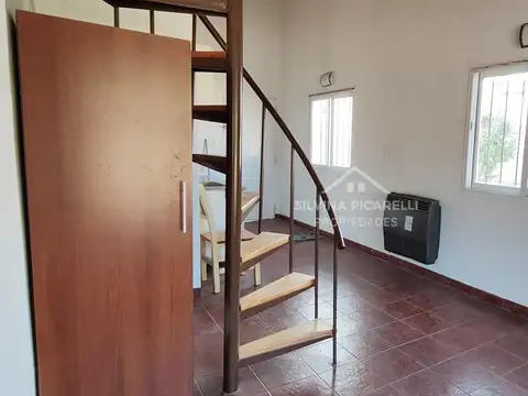 Casa 4 ambientes con 1 baño