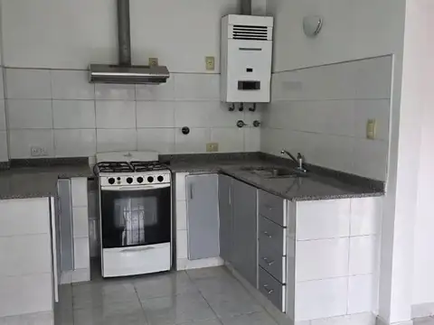 Depto Tipo Casa 4 ambientes con 2 baños