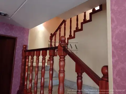 Casa 6 ambientes con 4 baños