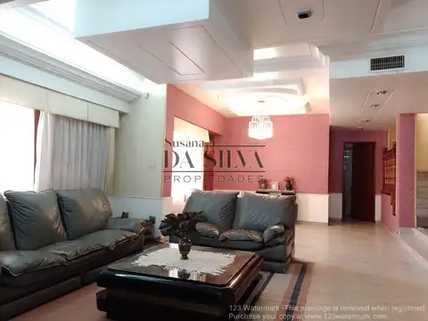 Casa 6 ambientes con 4 baños