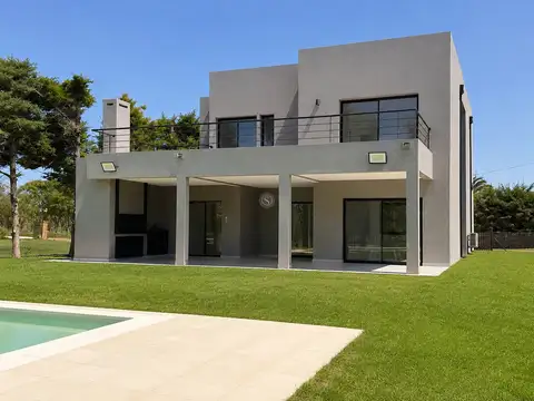 Casa  en Venta en Campo Grande, Pilar, G.B.A. Zona Norte