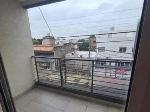 Joaquin V. Gonzalez 945