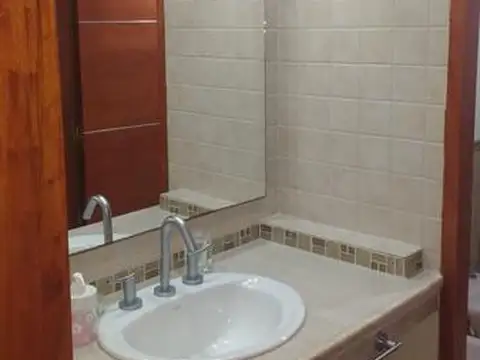 Hostería 8 Hab. 2*
