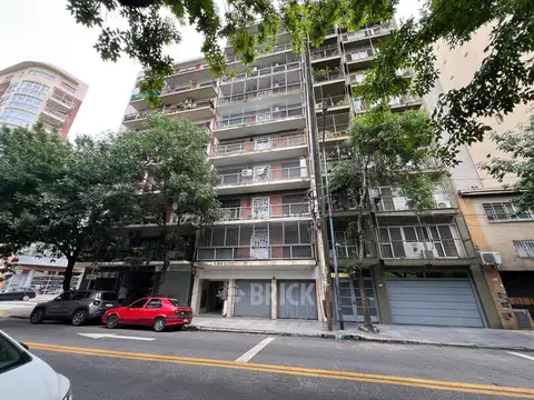 Avenida Eva Perón 1500