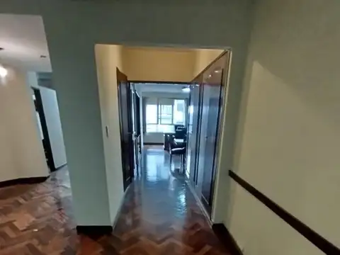 Oficina 3 ambientes con 1 baño