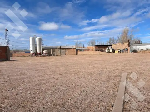 Galpón en Venta en Neuquén, Confluencia