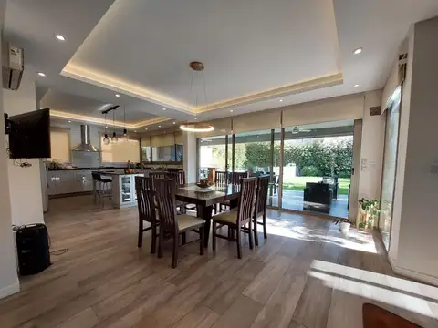Casa en Venta en Villa Nueva De Guaymallen, USD 540.000