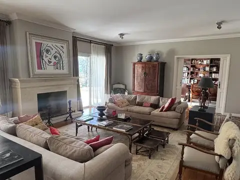 Casa en Venta en Castellanos, USD 1.900.000