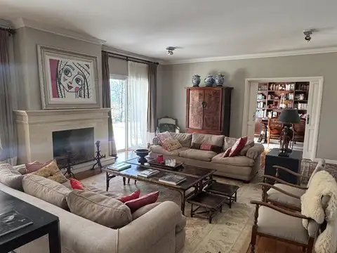 Casa en Venta en Castellanos, USD 1.600.000