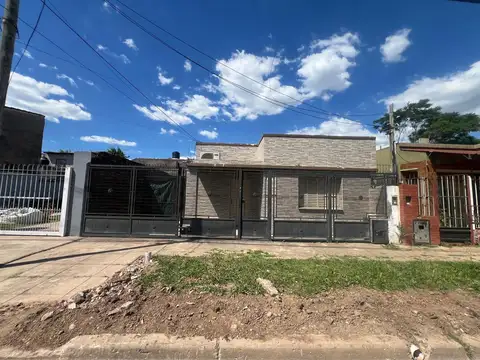 VENTA CASA 3 AMBIENTES  - JOSE C PAZ