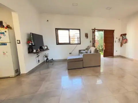VENDO. Casa en Villa Zorraquin. Concordia, ER.