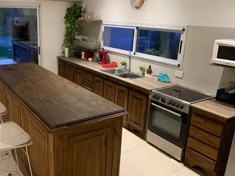 Casa en Alquiler en El Canton - Norte, USD 1.600