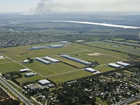 Lote en Venta en Parque Industrial Campana 30.430 m2. Financiación