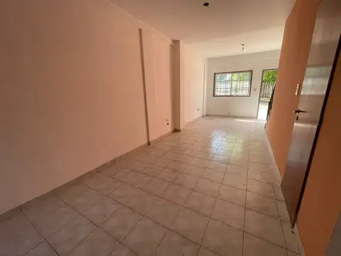 Depto Tipo Casa en Venta 28 años
