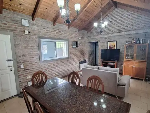 Casa en Venta con 1 cochera