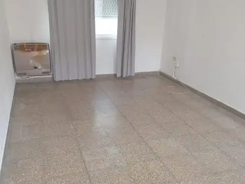 DEPARTAMENTO TIPO CASA EN PLANTA BAJA