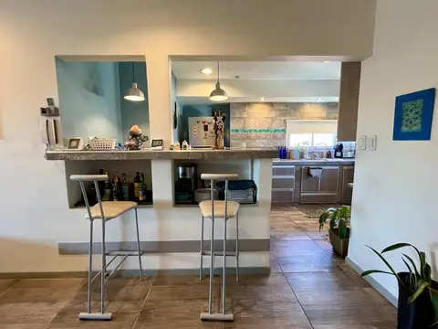 66 e/ 143 y 144 2400