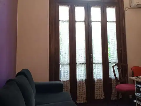 Depto Tipo Casa 9 ambientes con 3 baños